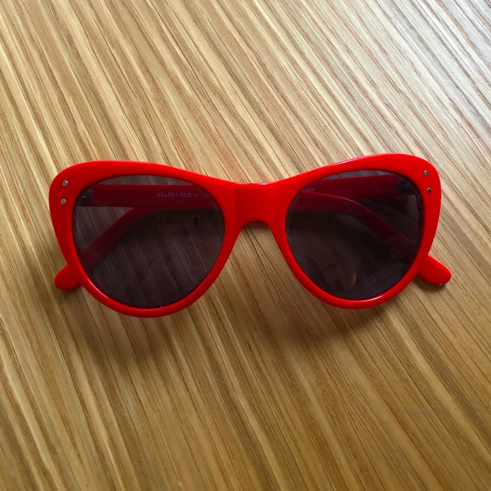 Red cat eye sunglasses